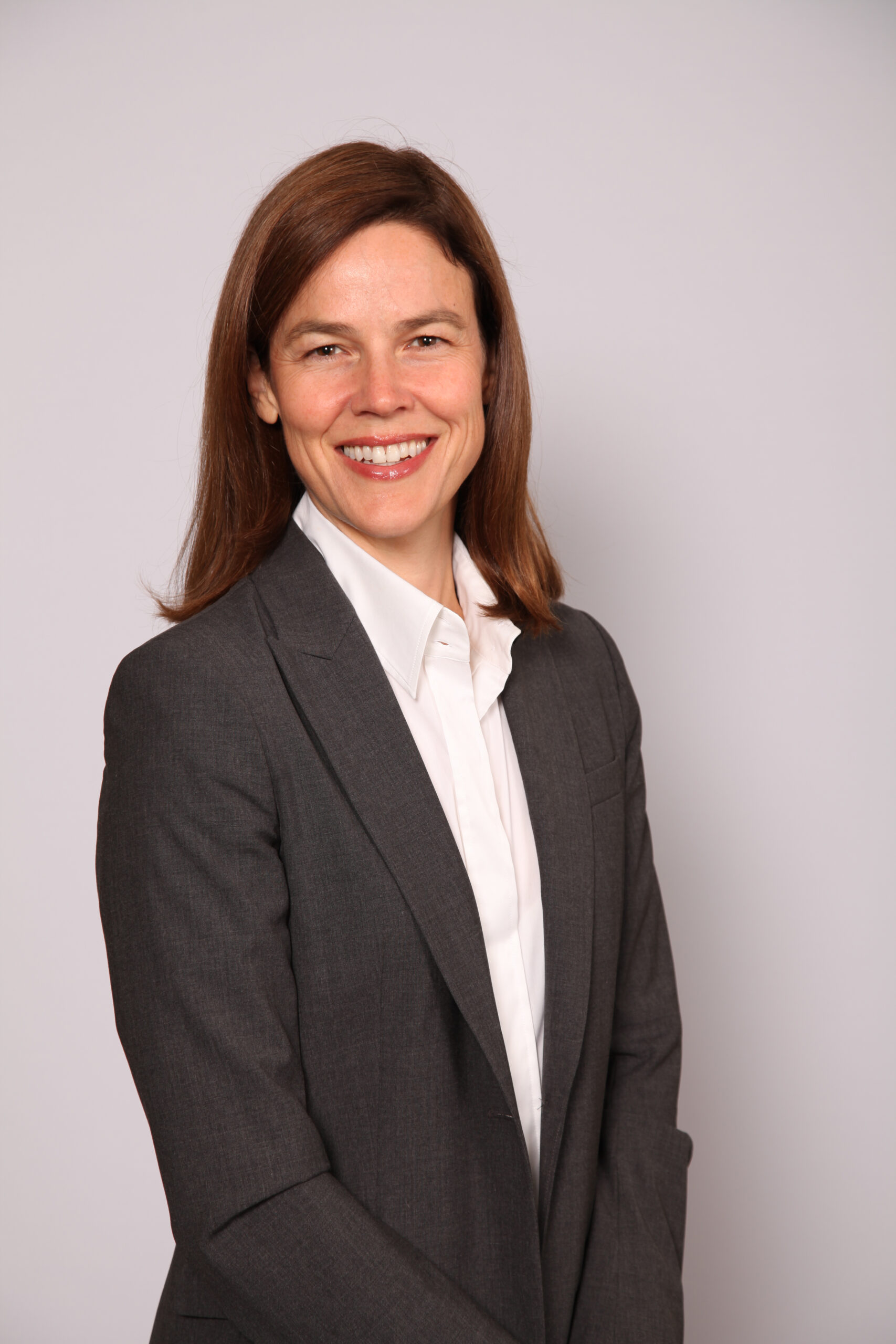 Jennifer_McKenzie_FULL_0811